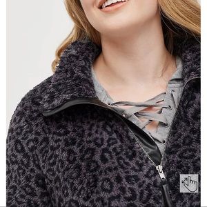 Zip Front Jacket Faux Shearling Leopard Print Grey Torrid Size 2